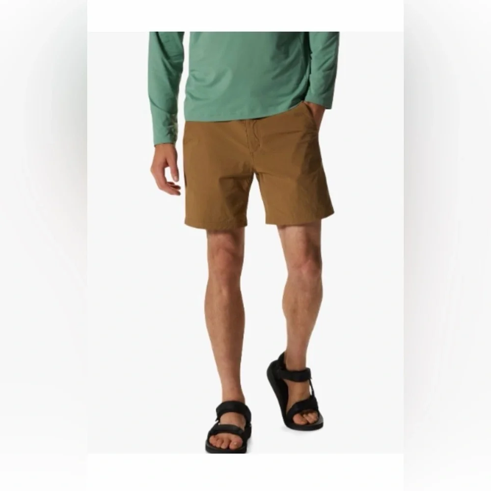 Mountain Hardwear Men's Size 33 Basin Trek Shorts Brown NWT Hiking Travel